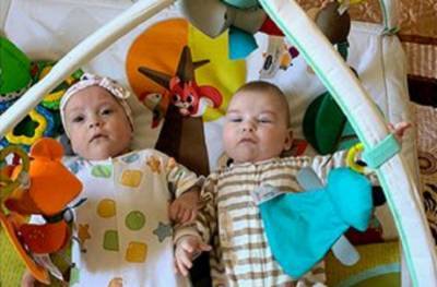 Двойняшки, родившиеся с разницей в 46 дней в Петербурге, попали в книгу рекордов России