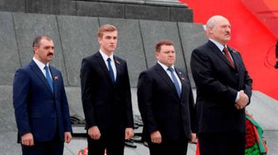 Лукашенко не хочет передавать власть своим сыновьям
