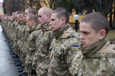 Украинские боевики планируют пополнить свои ряды солдатами-срочниками