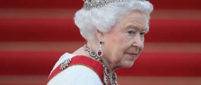 Королева Елизавета II призвала людей вакцинироваться от COVID-19