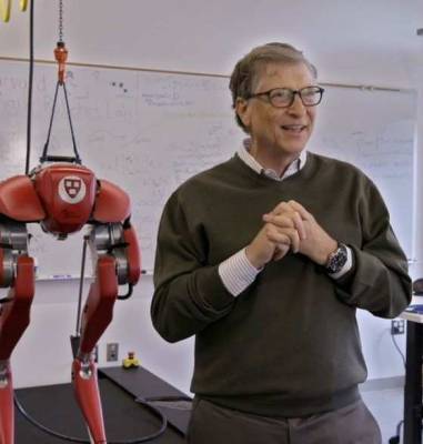 Билл Гейтс предпочитает смартфоны на Android и не инвестировал в биткоины