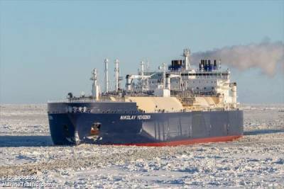 Потертый льдами на Севморпути танкер СПГ из России встал на ремонт в Европе