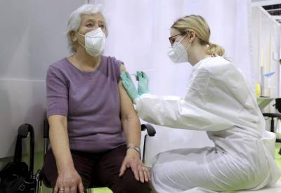 Сколько зарабатывают медики во время пандемии коронавируса в Германии