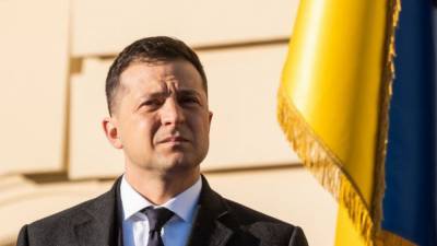 Владимир Зеленский на месяц отстранил от работы главу Конституционного суда
