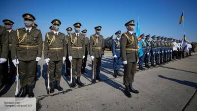 Реформы уровня НАТО: украинцы высмеяли новый строевой прием ВСУ
