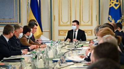 СНБО решил применить жесткие санкции в отношении Захарченко и еще 9 силовиков