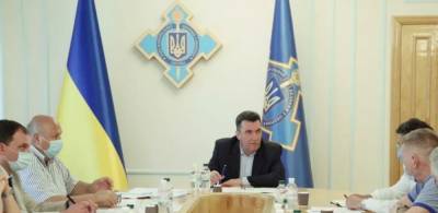 Совет безопасности Украины в закрытом режиме рассмотрел вопросы по захвату Крыма