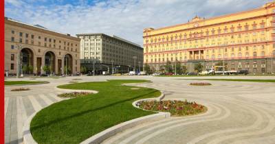 Собянин предложил не ставить памятник на Лубянской площади