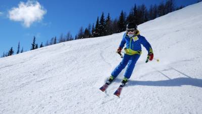 Лыжники Большунов и Непряева представят РФ на чемпионате мира по скиатлону