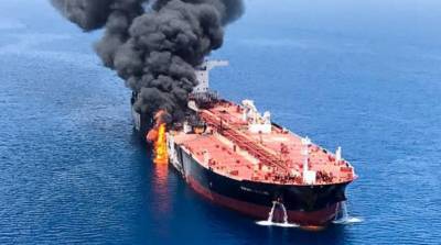 Израильское судно пострадало от взрыва в Оманском заливе