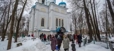 Находивший в розыске за мошенничество, уснул в церкви и был задержан в Петрозаводске