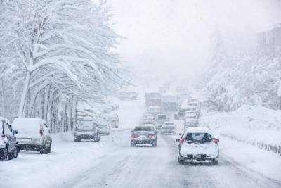 Американцы массово начали верить в теорию заговора об искусственном снеге в США