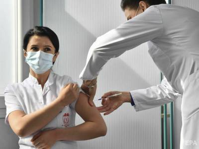 В мире сделали более 231 млн прививок от коронавируса – данные Bloomberg