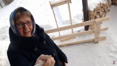 Новокузнецкая пенсионерка переехала в село и стала блогершой