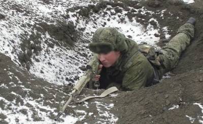 Ночная разведка и работа в паре: в Ростовской области снайперы ЮВО готовятся к АрМИ-2021