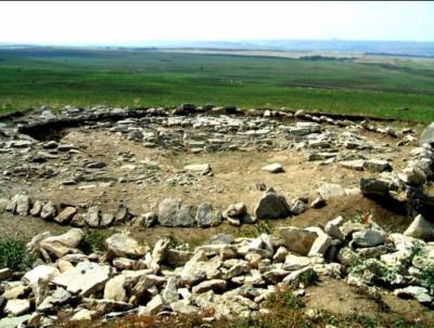 "Луганский стоунхендж": Какие тайны хранит уникальный археологический памятник "Мергелевая гряда"