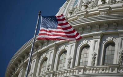 Конгресс США одобрил план стимулирования экономики на $1,9 трлн