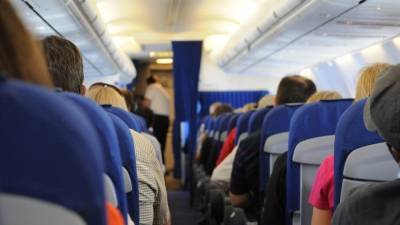 Врач на борту самолета Москва — Новокузнецк спас пассажирку с приступом эпилепсии
