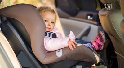 В Україні змінились правила перевезення дітей в авто: що треба знати водіям