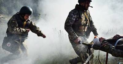 Украинский военный подорвался на мине возле Луганского