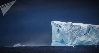 Гигантский айсберг размером почти с Санкт-Петербург откололся от Антарктиды