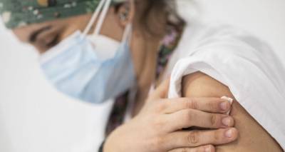 Вакцинация в Латвии: темпы падают, но средний показатель держится на заявленном уровне