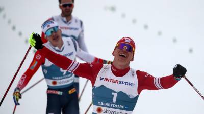 Лыжник Большунов впервые стал чемпионом мира