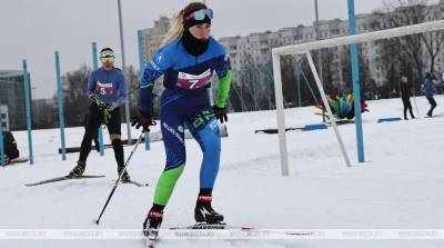 ФОТОФАКТ: На лыжероллерной трассе в Минске прошла "Всебелорусская студенческая лыжня - 2021"