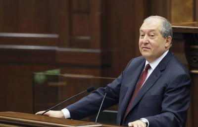 Президент Армении отказался подписывать указ Пашиняна