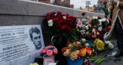 В РФ почтили память убитого Немцова, но власть не разрешает проводить шествия