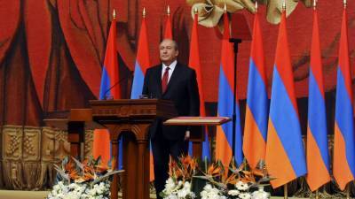 Президент Армении отклонил указ Пашиняна об отстранении начальника Генштаба ВС