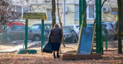 Повышение пенсий и зарплат: премьер-министр рассказал, как правительство борется с бедностью украинцев