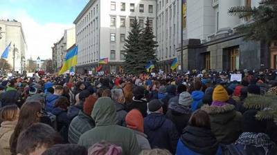 Протесты на Банковой - по адресу, ведь президент Зеленский несет ответственность за отсутствие справедливости в государстве, - Бутусов