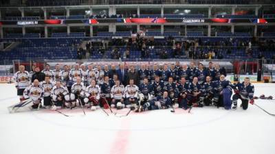 Сотрудники ФСИН и ХК "Гранит" провели товарищеский матч по хоккею