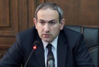 Президент Армении отказался отправлять в отставку главу Генштаба страны по указке Пашиняна