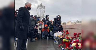 В России почтили память убитого шесть лет назад Бориса Немцова