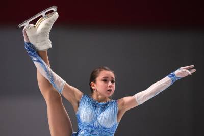 Валиева не оставила шансов соперницам в короткой программе на Кубке России