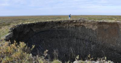 Российские ученые раскрыли причину появления кратера на Ямале
