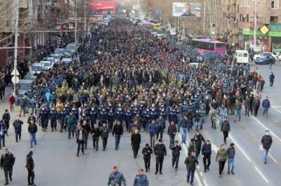 Минобороны Армении призвало не втягивать армию в политические процессы