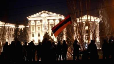 Минобороны Армении призвало не втягивать военных в политику