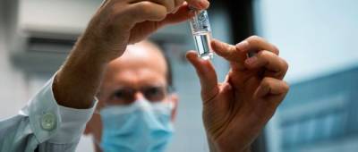 В Украине выбрасываются «излишки» вакцины от COVID-19 — СМИ