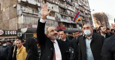 Президент Армении отказался уволить главу армии по требованию премьера