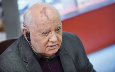 Горбачев: Байдену и Путину надо в обязательном порядке встретиться
