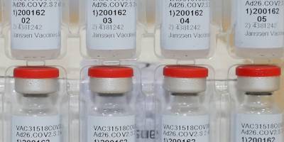 В США официально одобрили использование вакцины Johnson & Johnson