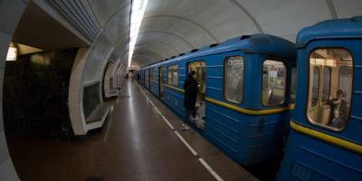 Центральные станции метро в Киеве ограничат на вход в воскресенье