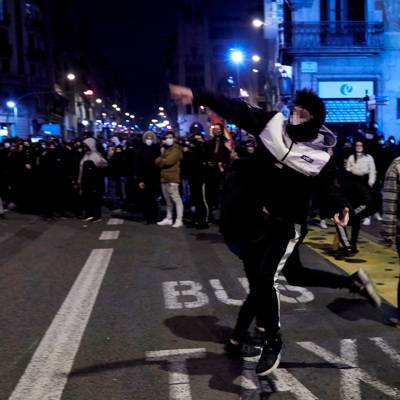 В Барселоне во время беспорядков задержали десять человек