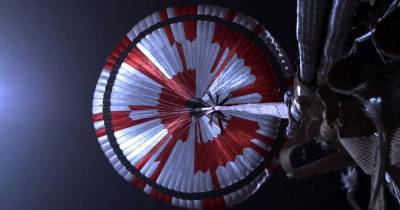 Энтузиасты расшифровали послание, закодированное на парашюте марсохода Perseverance