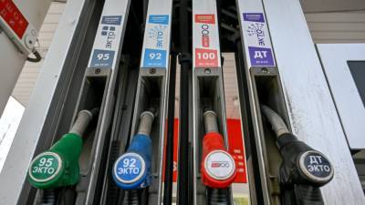 Цены на бензин в России выросли на 1%