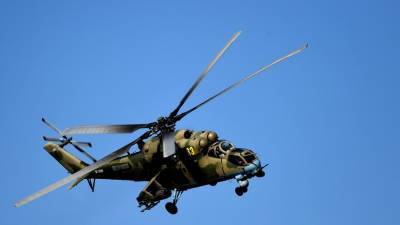 Российский вертолёт Ми-35 совершил вынужденную посадку в Сирии