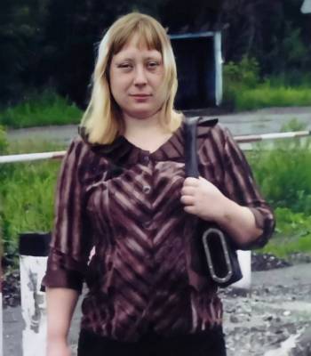 В Кузбассе пропала женщина в голубом халате